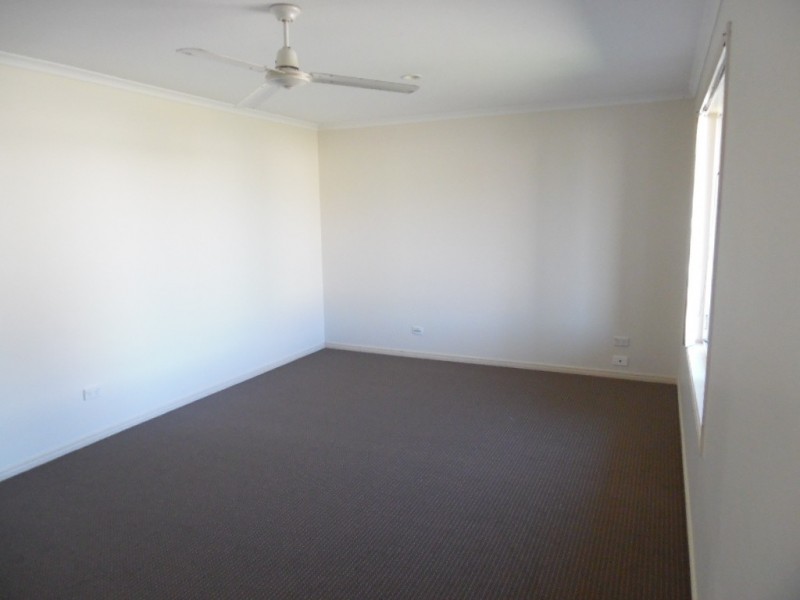 40 Bunya Court, Eli Waters QLD 4655