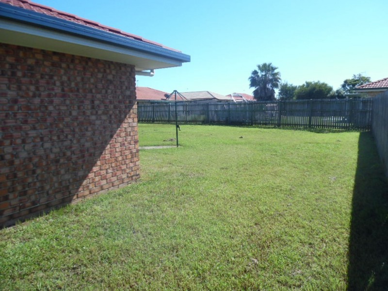 40 Bunya Court, Eli Waters QLD 4655