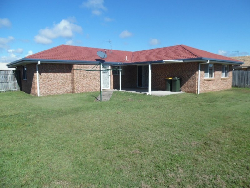 40 Bunya Court, Eli Waters QLD 4655