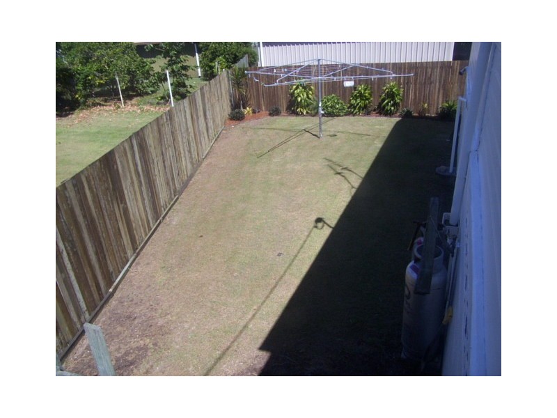 11 Alexander St, Torquay, Torquay QLD 4655