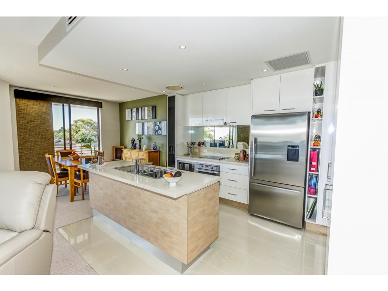 603/468 Esplanade, Torquay QLD 4655