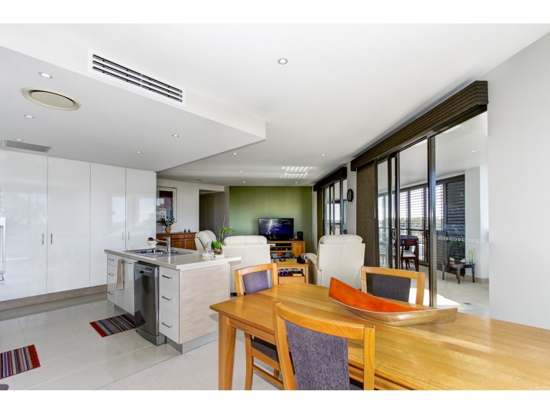 603/468 Esplanade, Torquay QLD 4655