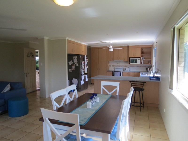 51 Carls Road, Dundowran QLD 4655