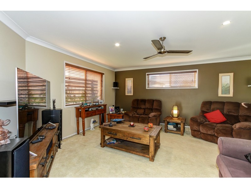 4 Elm Court, Kawungan QLD 4655