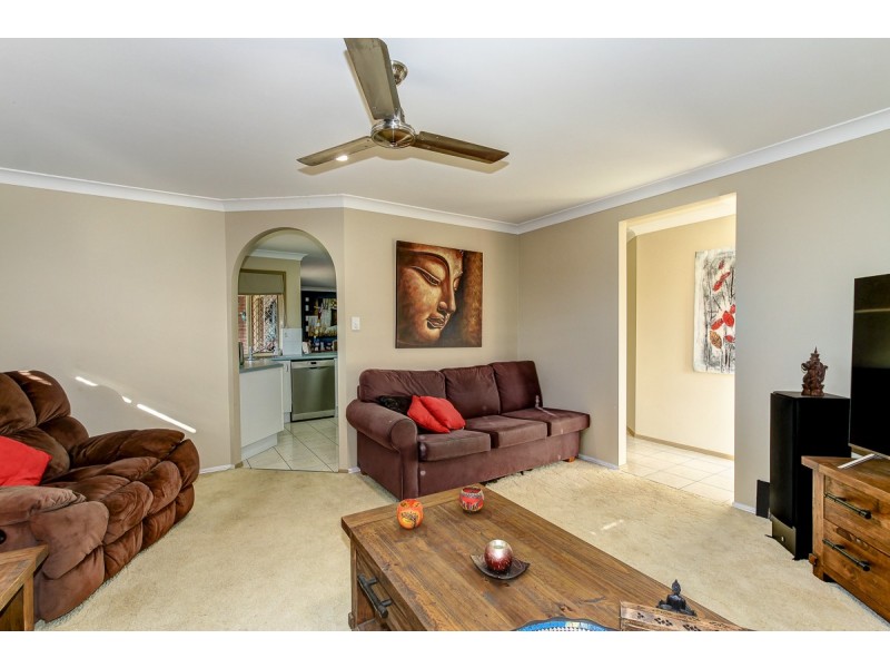 4 Elm Court, Kawungan QLD 4655