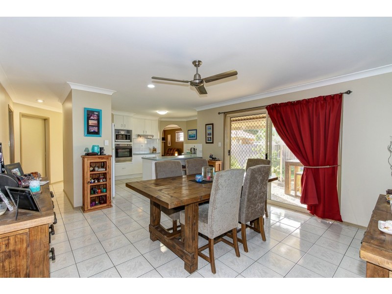 4 Elm Court, Kawungan QLD 4655