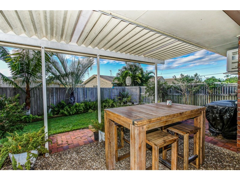 4 Elm Court, Kawungan QLD 4655