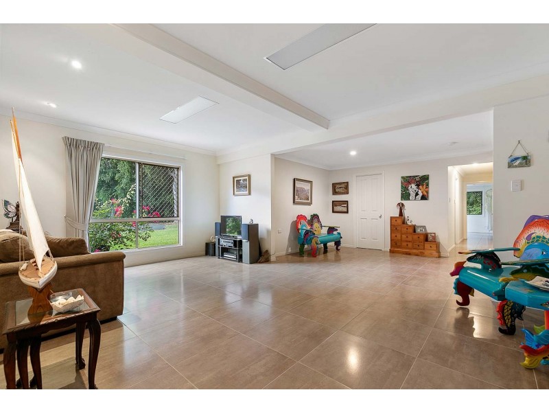 20 Palmwood Drive, Dundowran Beach QLD 4655