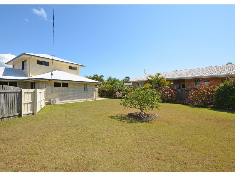 42 Vanda Street, Urangan QLD 4655