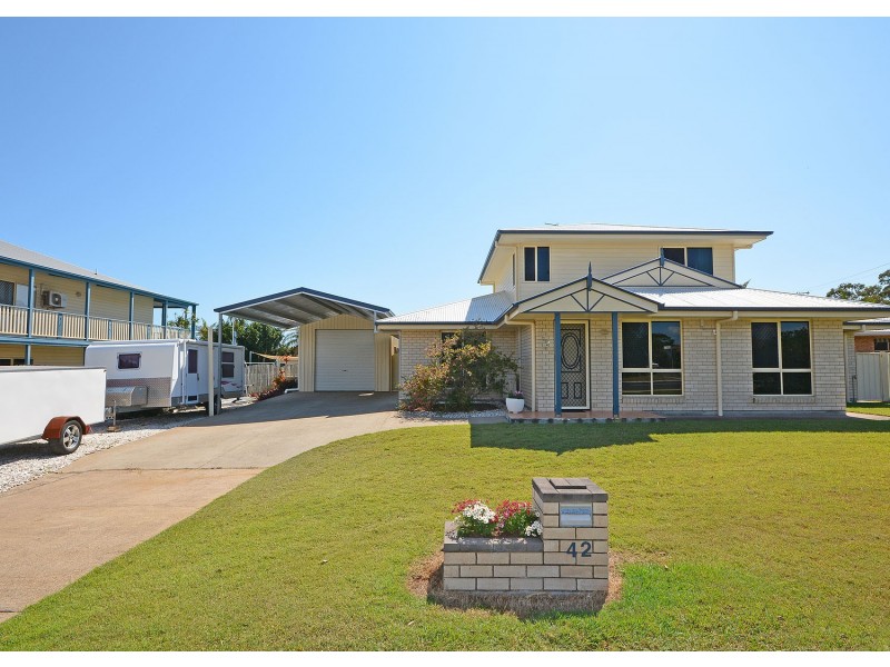 42 Vanda Street, Urangan QLD 4655