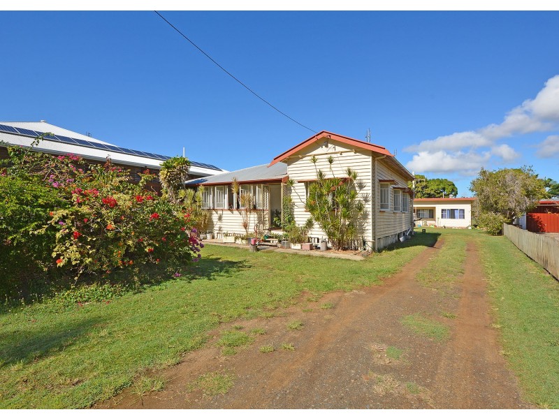 534 Esplanade, Urangan QLD 4655