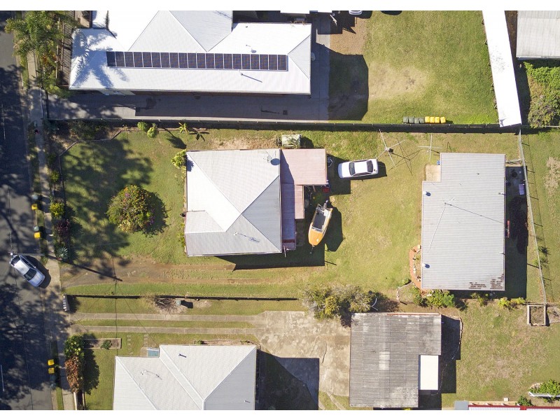 534 Esplanade, Urangan QLD 4655