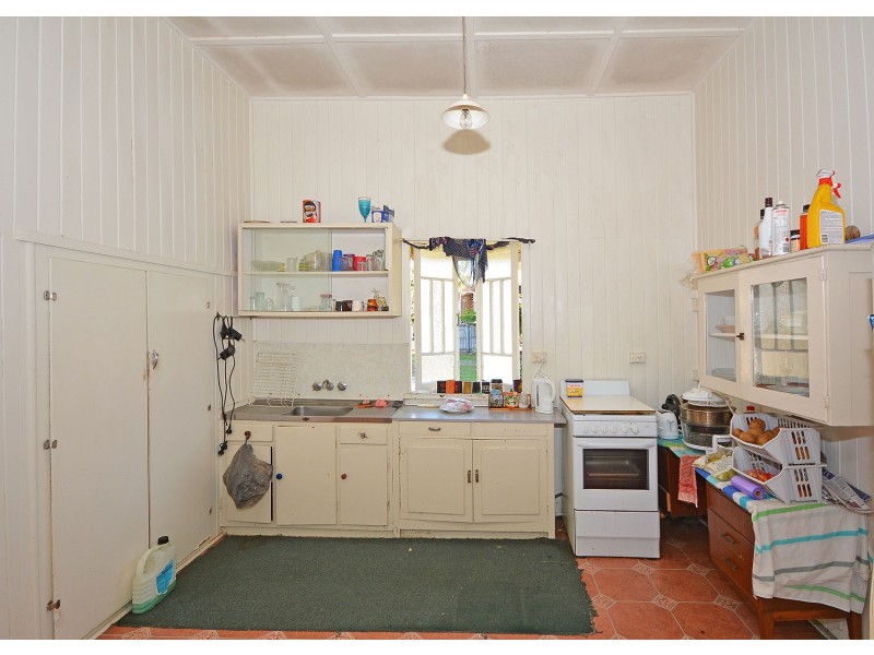 534 Esplanade, Urangan QLD 4655