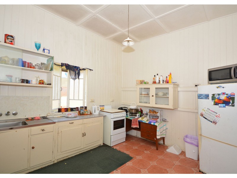 534 Esplanade, Urangan QLD 4655