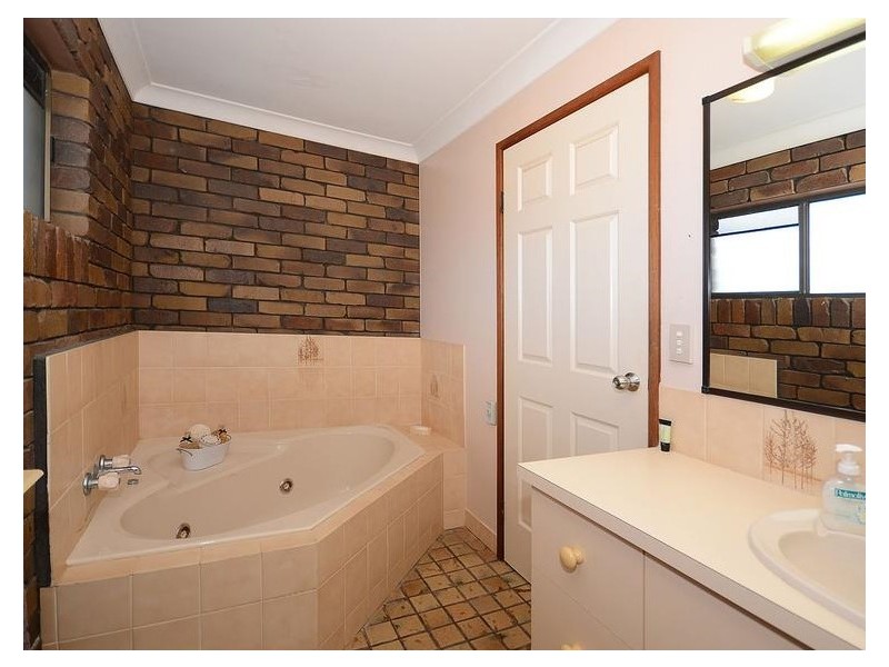 7 Craig Crescent, Pialba QLD 4655