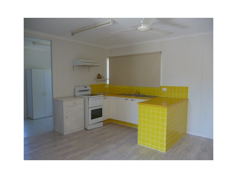 25 Honiton Street, Torquay QLD 4655