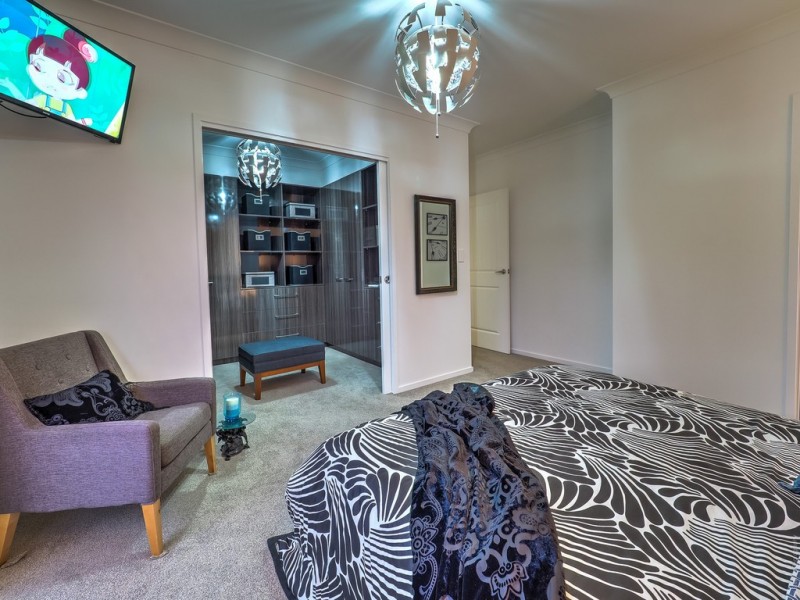 16b Ronaldo Way, Urangan QLD 4655