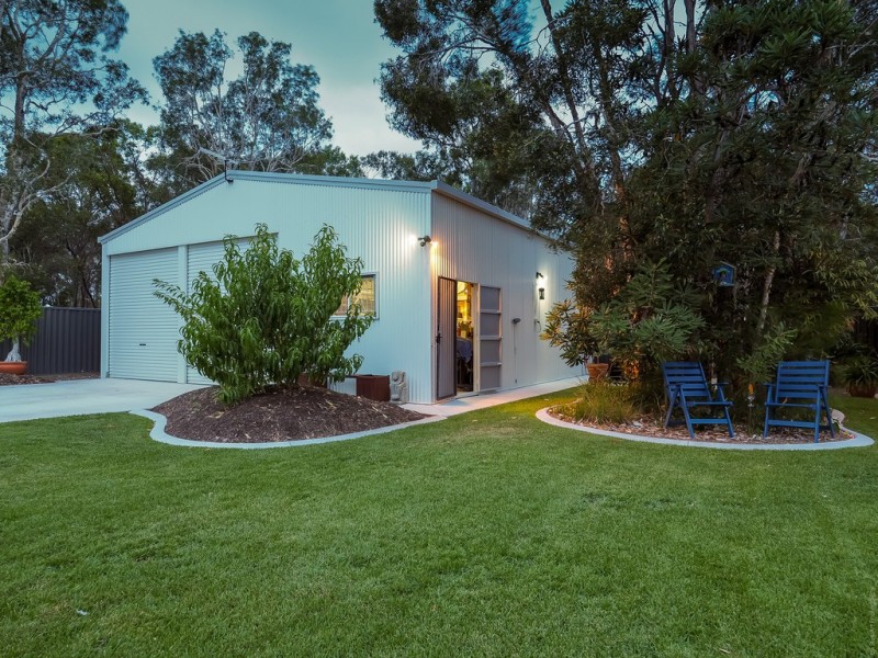 16b Ronaldo Way, Urangan QLD 4655