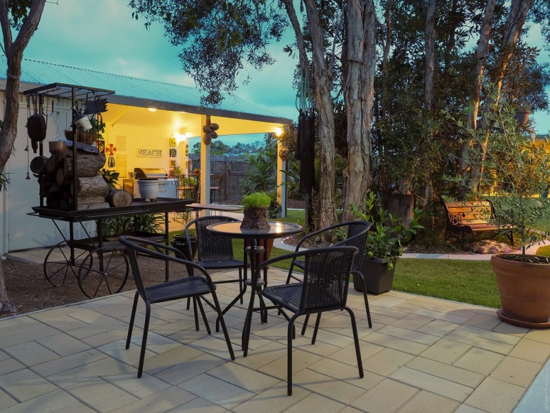 16b Ronaldo Way, Urangan QLD 4655