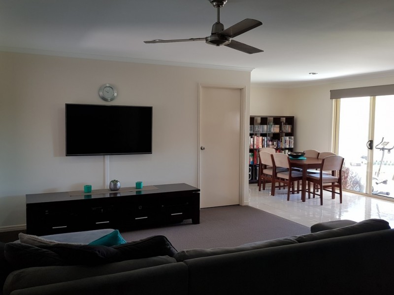 21 Bunya Court, Eli Waters QLD 4655