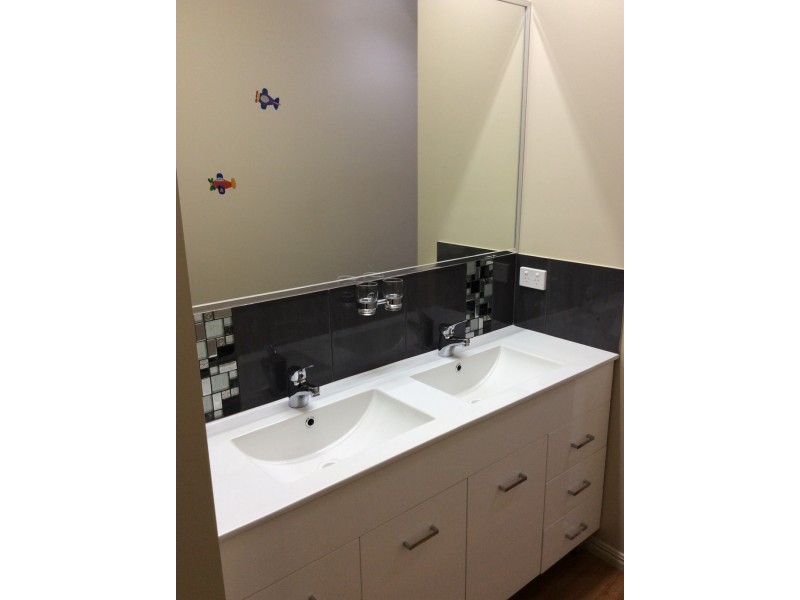 99 Bay Park Road, Wondunna QLD 4655