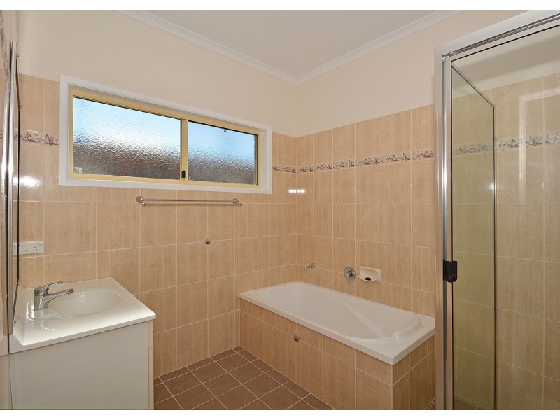 51 Limpus Street, Urangan QLD 4655