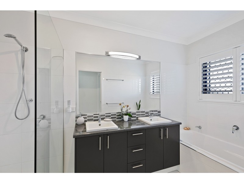 330 Moorabinda Drive, Sunshine Acres QLD 4655