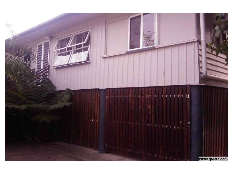 308 Torquay Terrace, Torquay QLD 4655