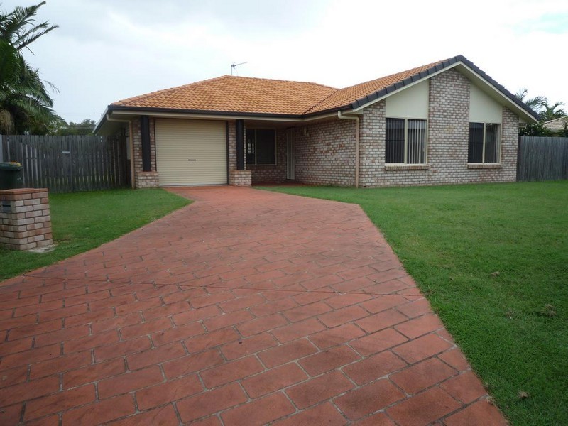 11 Alana Court, Torquay QLD 4655