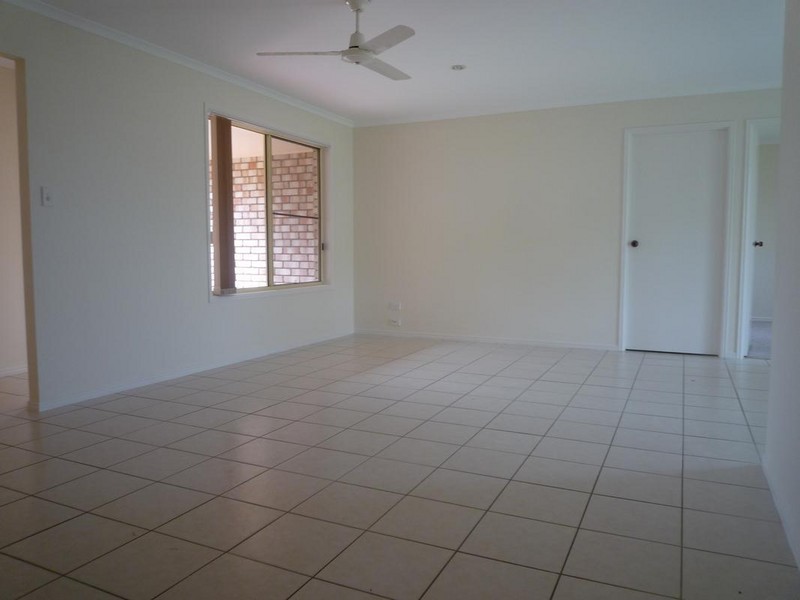 11 Alana Court, Torquay QLD 4655