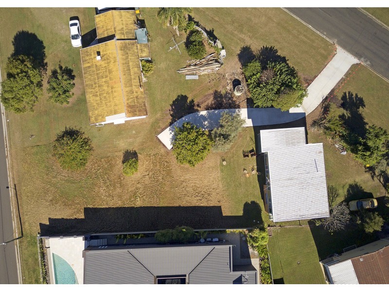 108 Esplanade, Point Vernon QLD 4655