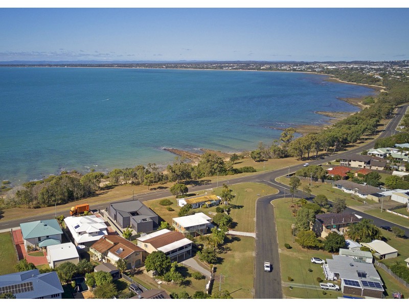 108 Esplanade, Point Vernon QLD 4655