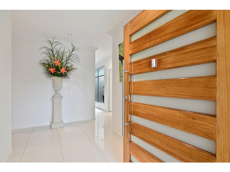 15 Parklands Boulevard, Wondunna QLD 4655