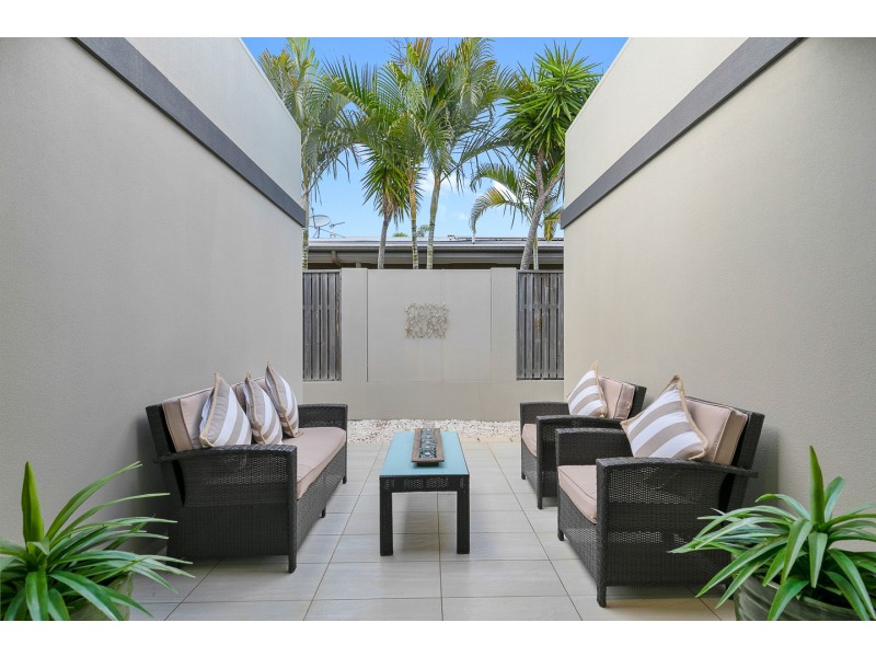 15 Parklands Boulevard, Wondunna QLD 4655