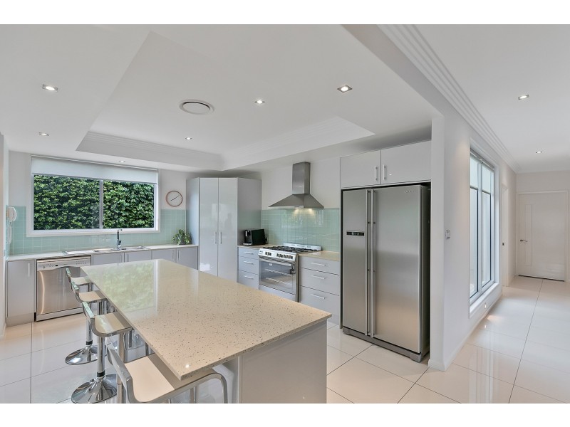 15 Parklands Boulevard, Wondunna QLD 4655