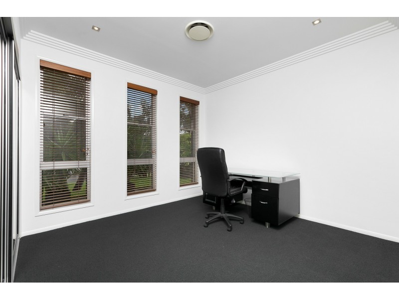 15 Parklands Boulevard, Wondunna QLD 4655