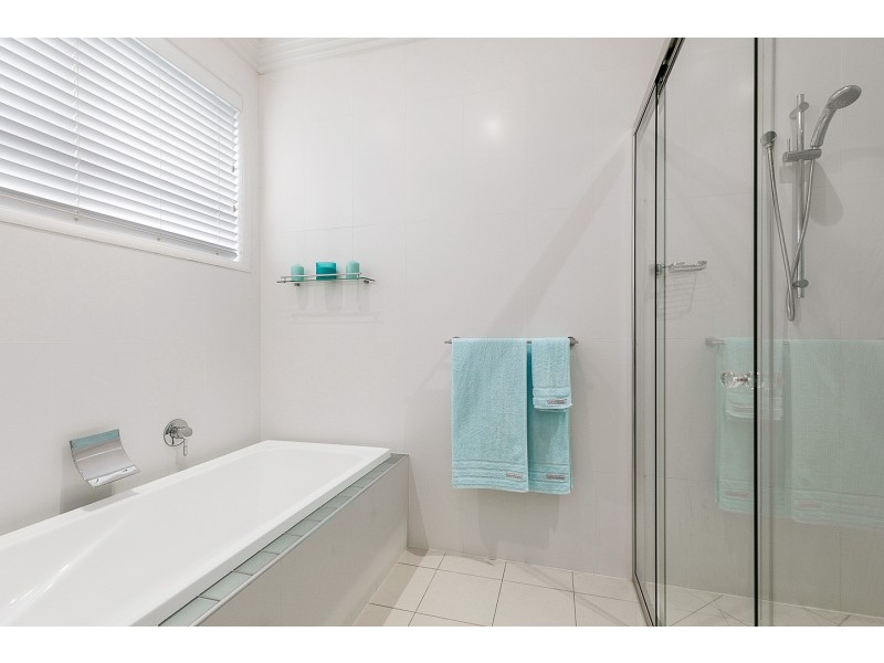 15 Parklands Boulevard, Wondunna QLD 4655