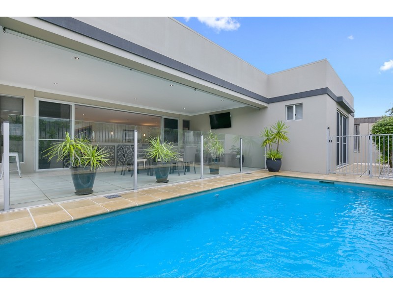 15 Parklands Boulevard, Wondunna QLD 4655