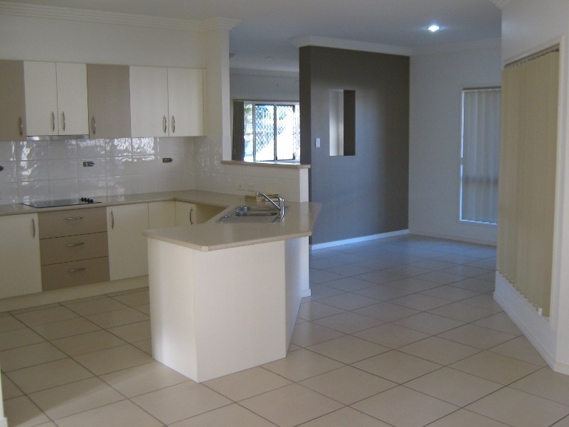 12 Bayswater Drive, Urraween QLD 4655