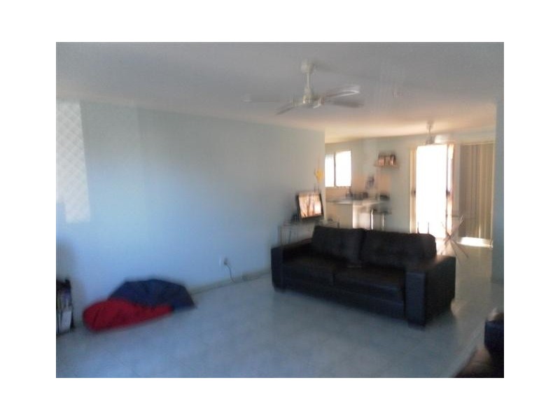 8 Cato Court, Torquay QLD 4655