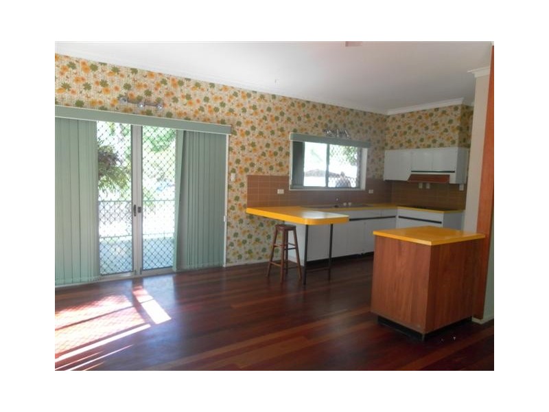 10 Parraweena Court, Point Vernon QLD 4655