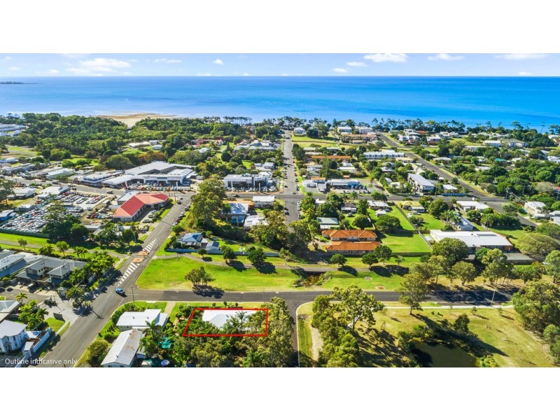 43 Zephyr Street, Scarness QLD 4655