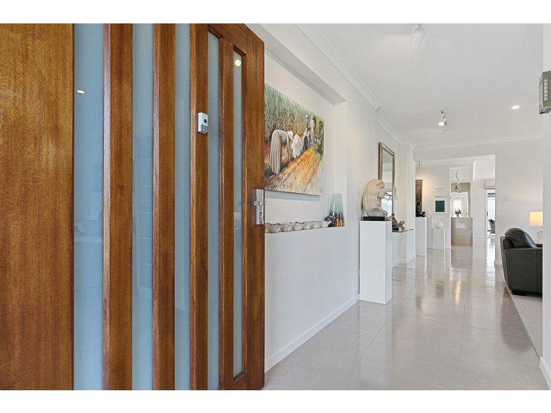 43 Zephyr Street, Scarness QLD 4655