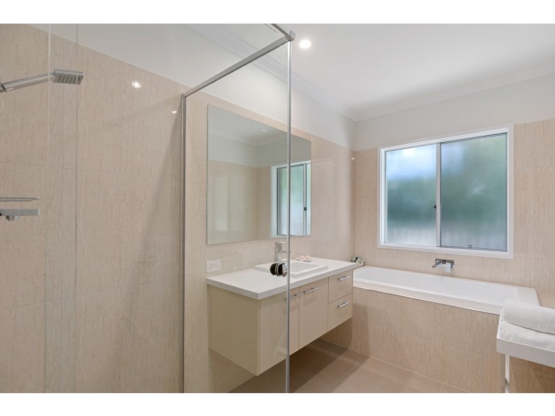 43 Zephyr Street, Scarness QLD 4655