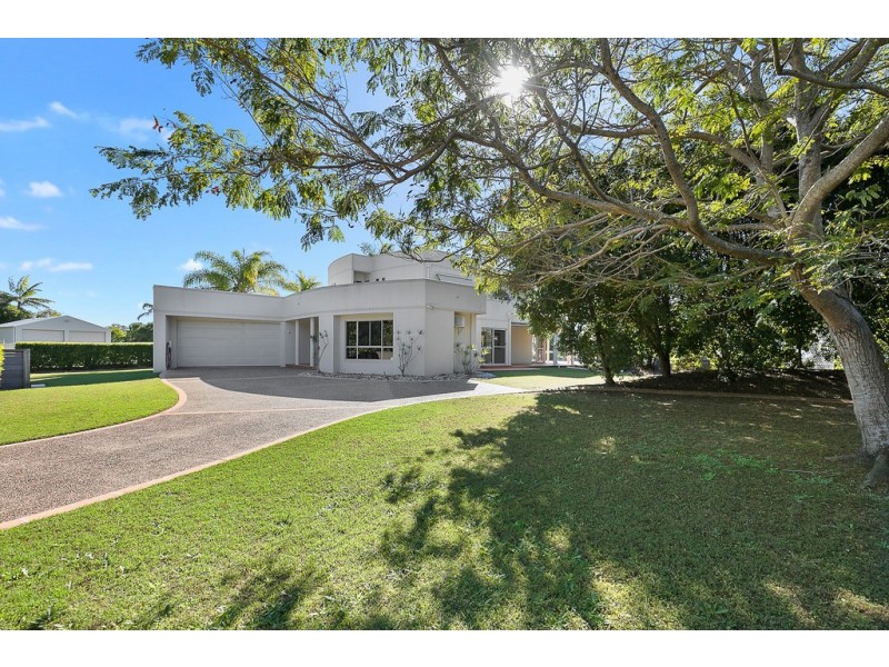 11 Ocean Park Drive, Dundowran Beach QLD 4655