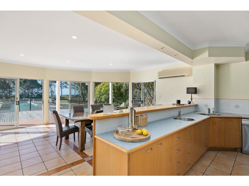 11 Ocean Park Drive, Dundowran Beach QLD 4655