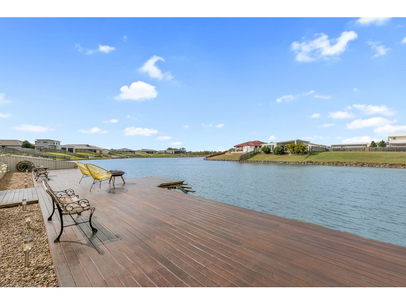 3 Bounty Circuit, Eli Waters QLD 4655