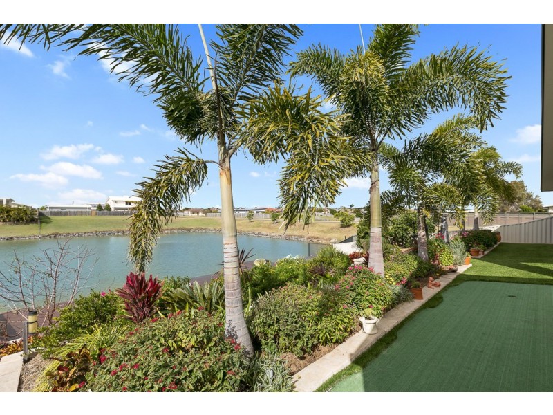 3 Bounty Circuit, Eli Waters QLD 4655