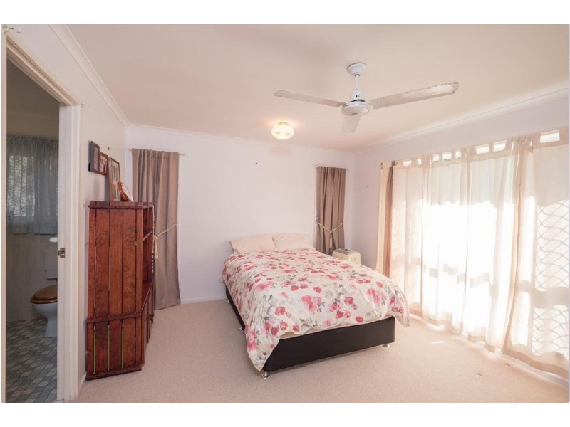 25 Moonlight Avenue, Torquay QLD 4655