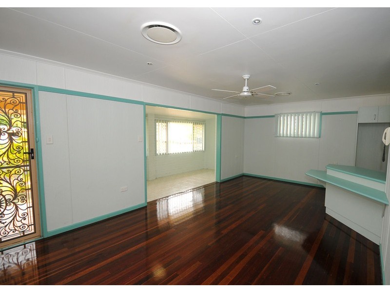 156 Cypress Street, Urangan QLD 4655